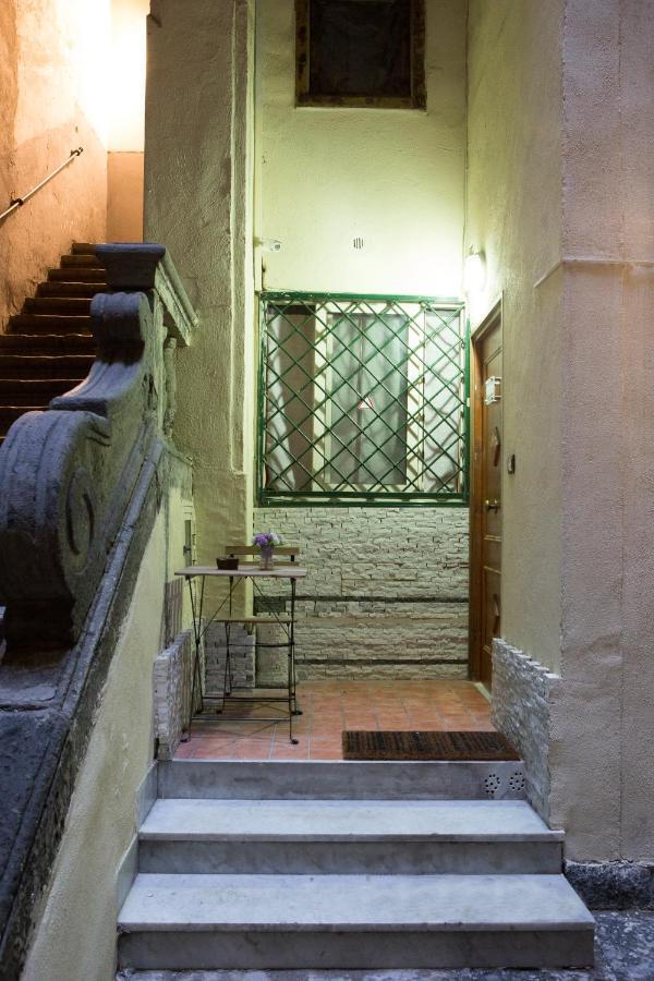 Gradoni Chiaia Holiday Homes Napoli Dış mekan fotoğraf